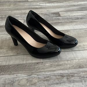 Clarks black shiny heels
